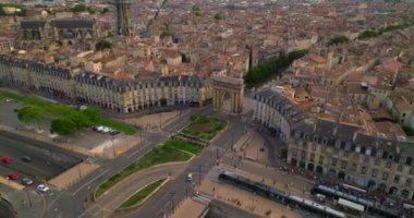 Bordeaux Fr 'in Hava Görüntüsü, şarabın dünya başkenti, Yeni Aquitaine, Fransa, Porte de Bourgogne.