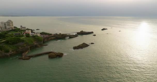 Muhteşem Bakire Meryem Kayası Nın Havadan Görünüşü Biarritz Fransa — Stok video