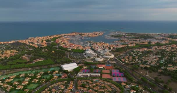 Fransa Nın Güney Kıyısının Havadan Görünüşü Akdeniz Agde Şehrinin Deniz — Stok video
