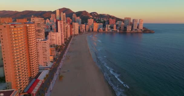 Flygfoto Över Den Vackra Staden Benidorm Spanien Visar Playa Levante — Stockvideo