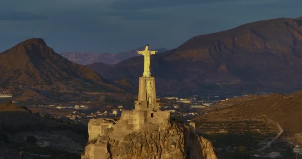 Vista Aérea Estatua Chirst Rocky Hilltop Castillo Monteagudo Murcia — Vídeo de stock