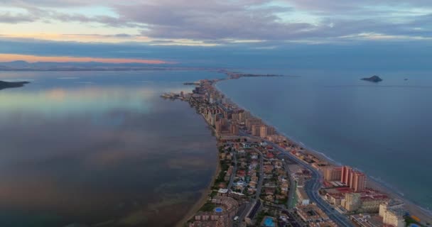 Luchtfoto Van Manga Del Mar Menor Bij Zonsondergang Regio Murcia — Stockvideo