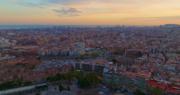 Panorama Pemandangan Udara Dari Barcelona Cityscape Dengan Bangunan Segi Delapan — Stok Video
