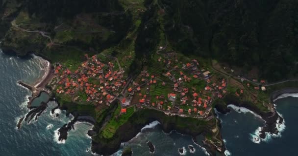 Increíble Vista Desde Dron Ciudad Seixal Situado Isla Madeira Entre — Vídeos de Stock