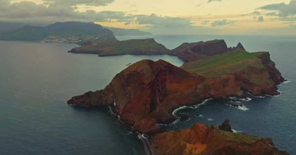 Úžasná Krajina Ostrově Madeira Při Východu Slunce Atlantském Oceánu Ponta — Stock video