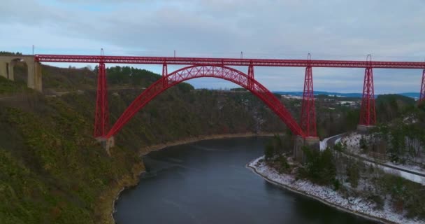 Winterblick Von Der Drohne Des Garabit Viadukt Eisenbahnbogenbrücke Frankreich — Stockvideo
