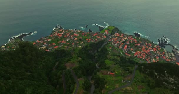 Veduta Aerea Seixal Isole Madeira Portogallo Villaggio Turistico Una Ripida — Video Stock