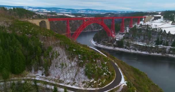 Winterblick Von Der Drohne Des Garabit Viadukt Eisenbahnbogenbrücke Frankreich — Stockvideo