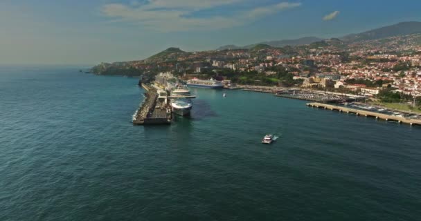 Неймовірний Вид Сонячне Туристичне Місто Фуншал Столицю Острова Мадейра Португалія — стокове відео