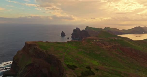 Lindas Imagens Aéreas Sobre Falésias Nascer Sol Costa Madeira — Vídeo de Stock