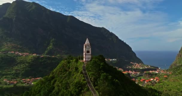 Niesamowity Widok Lotu Ptaka Kaplicę Świątyni Położony Zielonej Dolinie Sao — Wideo stockowe