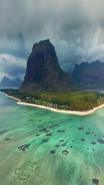 Krásná Laguna Ostrov Mauricius Letecký Pohled Podvodní Vodopád Indickém Oceánu — Stock video