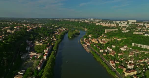 Letecký Pohled Předměstí Francouzského Města Lyon Pohled Řeku Royalty Free Stock Video