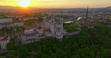 Notre-Dame de Fourviere Bazilikası, Fransa, Lyon.