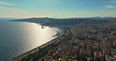 Napoli, İtalya 'nın tarihi merkezinin havadan görünüşü.