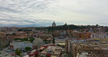 Vatikan, Roma 'daki Aziz Peters Bazilikasının hava manzarası.