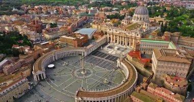 Vatikan 'daki St. Peters Bazilika Meydanı' nın havadan görünüşü. İtalya, Roma.