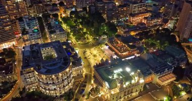 Monaco şehir merkezinin hava manzarası. Monte Carlo 'nun dünyaca ünlü kumarhanesi..