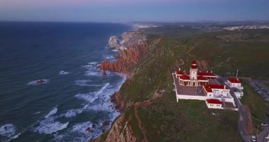Roca Burnu Portekiz 'in havadan görünüşü. Avrupa kıtasının en batı noktası..