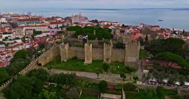 Lizbon, Portekiz 'deki Sao Jorge Kalesi' nin hava görüntüsü.