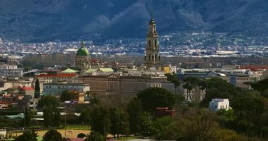 Pompei 'nin havadan görünüşü. Pompeii, İtalya 'da büyük ölçekli bir arkeoloji kompleksi olan büyük bir antik Roma kentidir..