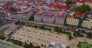 Lizbon, Portekiz 7.07.2025: Lizbon 'un merkezinde hava manzarası.