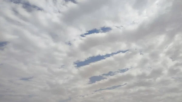 Niebo Tło Białe Chmury Krajobraz Pogodowy Wysokiej Jakości Zdjęcie — Zdjęcie stockowe
