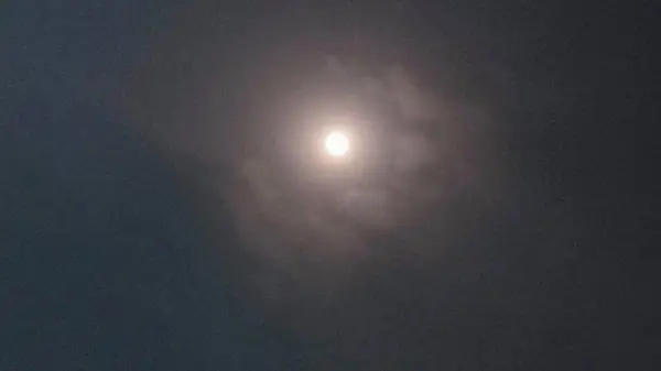 黒の空の満月夜の背景 高品質の写真 — ストック写真