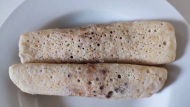 Çikolata dolgulu hamurdan gözleme ve yiyecek. Yüksek kalite fotoğraf