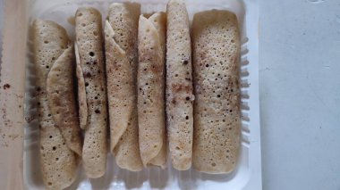 Çikolata dolgulu hamurdan gözleme ve yiyecek. Yüksek kalite fotoğraf