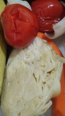 lahana, organik domates sebze sağlıklı vejetaryen yemeği. Yüksek kalite fotoğraf