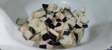 Mavi patlıcan, sağlıklı yiyecekler, bitki meyveleri, vejetaryen yemekleri. Yüksek kalite fotoğraf