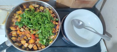 Mavi patlıcan, havuç sağlıklı yiyecek, bitki meyvesi, vejetaryen yemek. Yüksek kalite fotoğraf