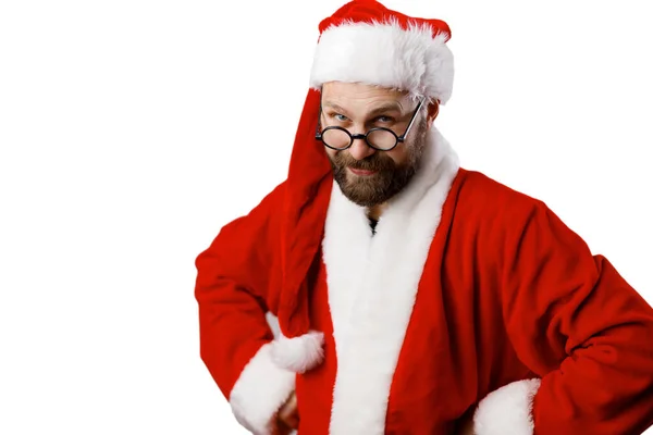 Белый Бородатый Санта Клаус Уверенностью Глазах Позирующих Сером Фоне Студии — стоковое фото