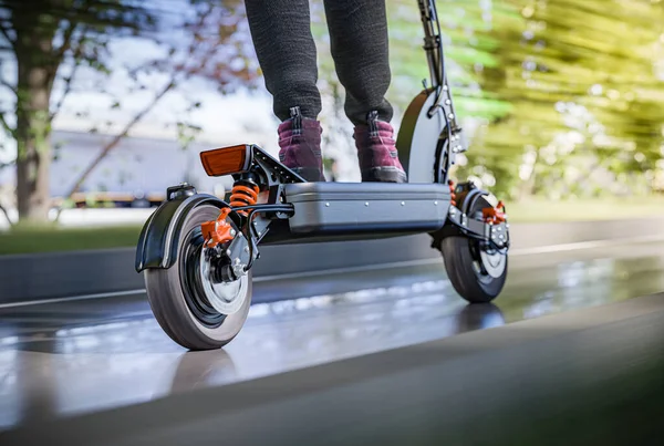 Electric Scooter Fast Ride City Closeup Back Wheel Motion Blur — Stock Photo, Image