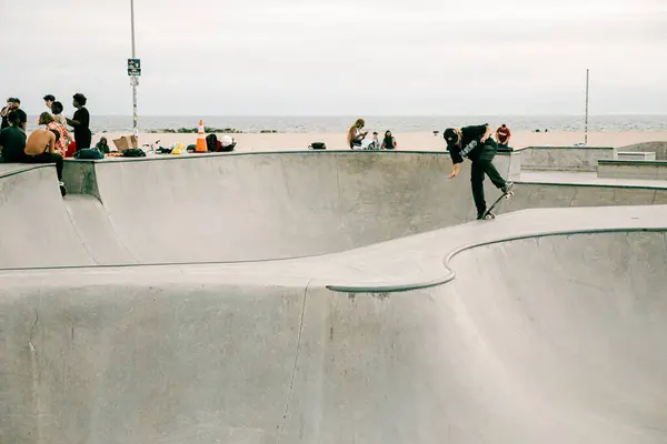 Venice Beach Usa September 2023 Skatepark Venice Beach Performt Der — Stockfoto