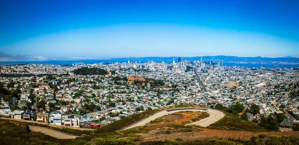Blick Auf Die Skyline Von San Francisco Vom Christmas Tree Stockbild