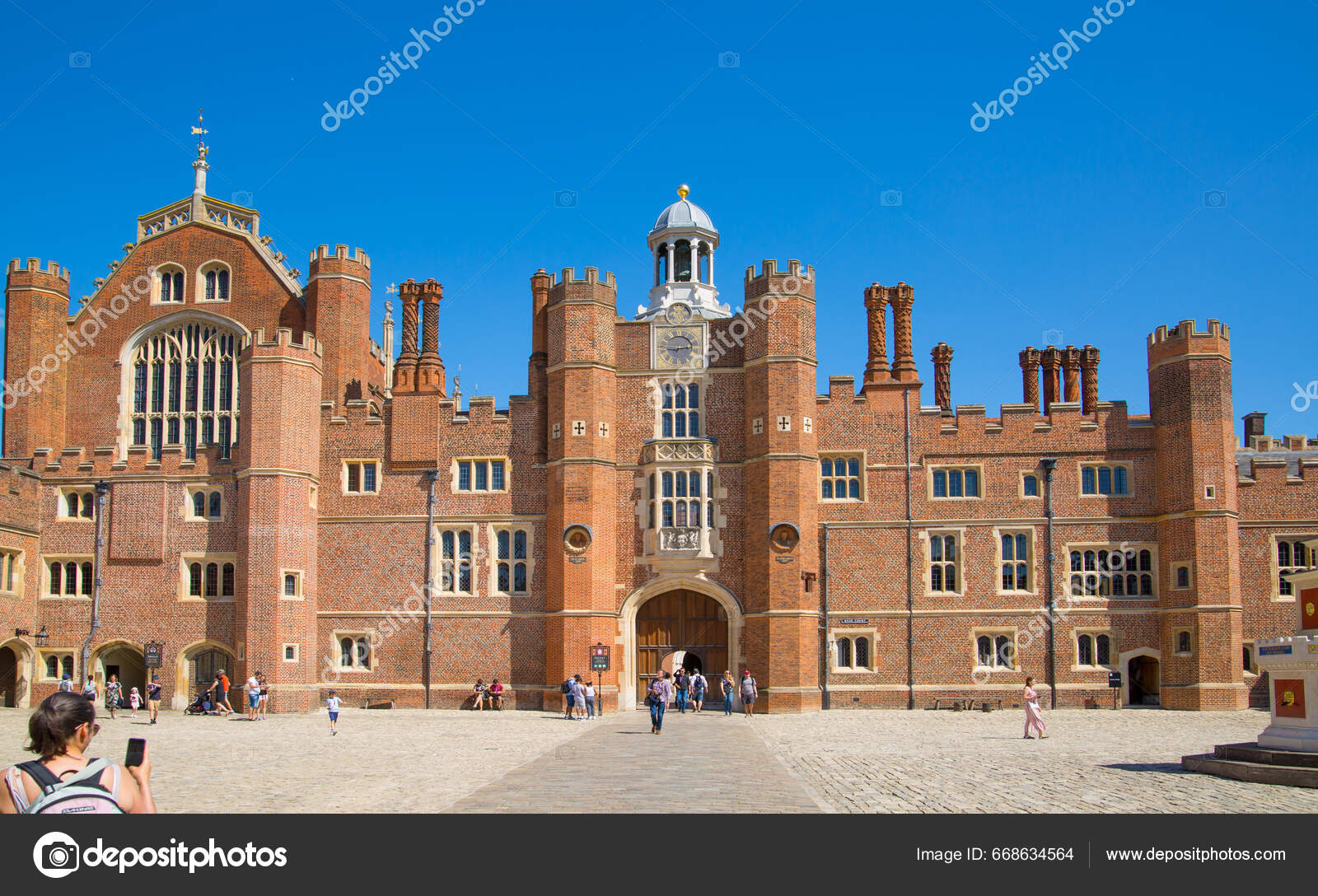 Tudor Castle London Tudor England Henry Viii Home Castle Henry