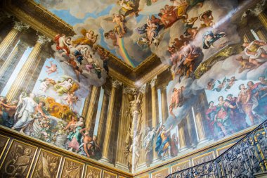 Londra, İngiltere - 29 Temmuz 20123: Büyük Hampton Salonu 'nun iç mekanı, 17. yüzyıla kadar kralların ikamet ettiği yer, Batı Londra' da yer almaktadır.