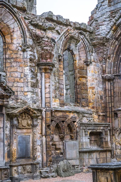 スコットランド エジンバラ イギリス 2021年8月26日 ダビデ1世によって1128年に設立された神聖なアビー遺跡 — ストック写真