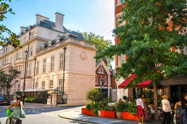 Londres Royaume Uni Septembre 2023 Mayfair Street Café Les Gens — Photo