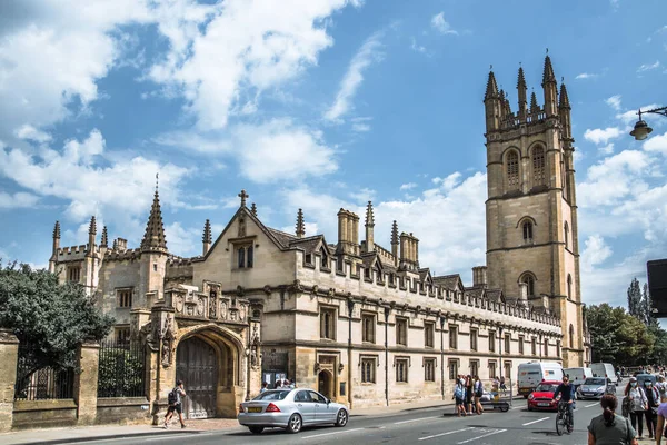 Oxford Iso Britannia Kesäkuu 2021 Magdalen College 1458 Näkymä Pääkadulta — kuvapankkivalokuva