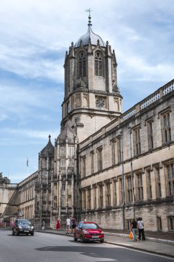 Oxford, İngiltere - 2 Haziran 2023: Oxford Üniversitesi, Tom Tower Christ Church.