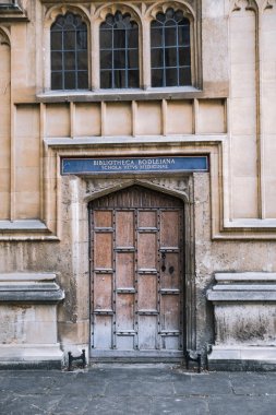 Oxford, İngiltere - 2 Haziran 2021: Bodleian Kütüphanesi, Avrupa 'nın en eski kütüphanelerinden biri (est.1602)
