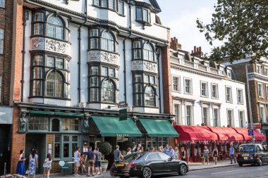 Londra, İngiltere - 9 Eylül 2023: Chelsea 'deki kafeler ve restoranlar