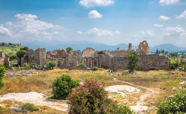 Perge 古罗马圆形剧场 建于公元前12世纪至13世纪 公元前7世纪的希腊殖民地 公元前334年被波斯人和亚历山大大帝征服 图库图片