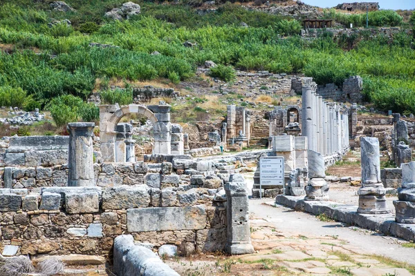 Perge Ulica Colonnaded Ruiny Prywatnych Domów Bokach Grecka Kolonia Wieku Zdjęcie Stockowe