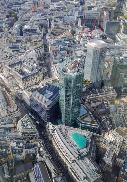 2023年11月1日 伦敦全景雨后的城市景观 景观包括金融区和伦敦西部的摩天大楼 免版税图库图片