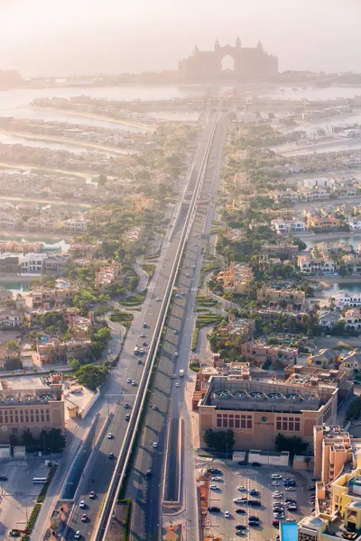 Dubai Uae August 2022 Palm Jumeirah Road Monorail Parks Hotels Stock Fotografie