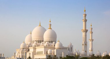 BAE, Abu Dabi - 22 Ağustos 2024 Şeyh Zayed Büyük Camii Uzak Görüş, Uzak Görüş